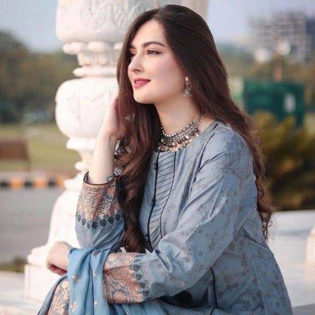 Pakistani Cute Girl's