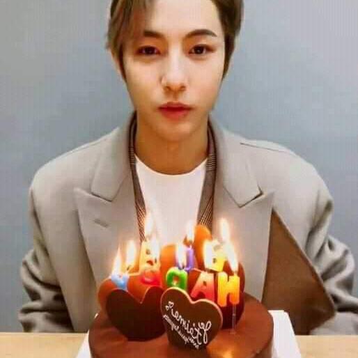 🥳Happy birthday Renjun 🎉🥳